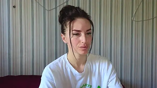 Snapshot of xx_adrihanna_xx chatting on June 30, 2026, 6:14 am xx adrihanna xx online show from June 30, 2026, 6:14 am