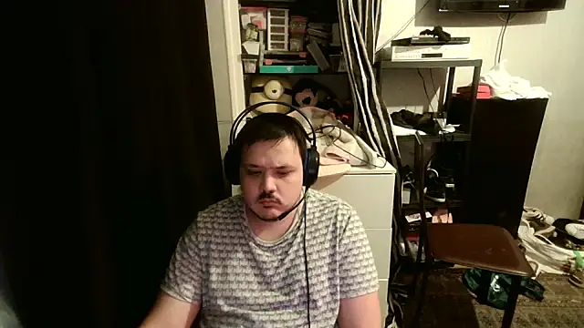 Snapshot of Bebemickey75 chatting on February 23, 2025, 7:28 pm Bebemickey75 online show from February 23, 2025, 7:28 pm