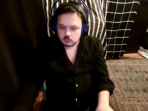 Snapshot of Bebemickey75 chatting on March 12, 2025, 2:09 am Bebemickey75 online show from March 12, 2025, 2:09 am