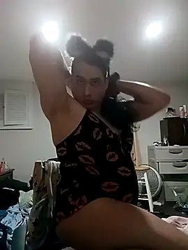 Snapshot of Alexandra4uuu chatting on January 13, 2026, 4:40 am Alexandra4uuu online show from January 13, 2026, 4:40 am