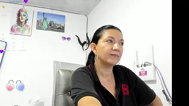 Angelblue  online show from March 6, 2025, 9:20 pm