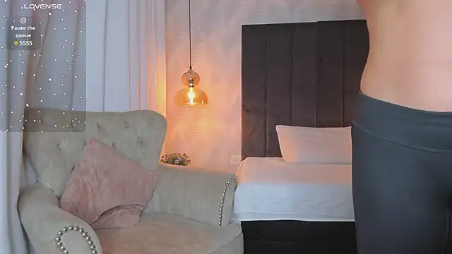 kataliina   online show from January 14, 2025, 12:03 pm