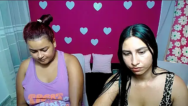 Snapshot of violeta_rous chatting on April 27, 2026, 7:01 pm violeta rous online show from April 27, 2026, 7:01 pm