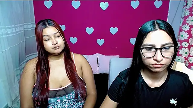Snapshot of violeta_rous chatting on May 25, 2026, 1:17 pm violeta rous online show from May 25, 2026, 1:17 pm