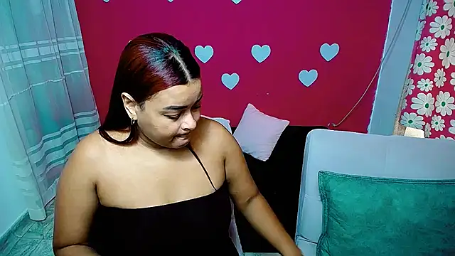 Snapshot of violeta_rous chatting on June 1, 2026, 3:03 pm violeta rous online show from June 1, 2026, 3:03 pm
