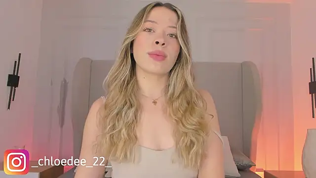 chloe d online show from February 10, 2026, 12:20 pm