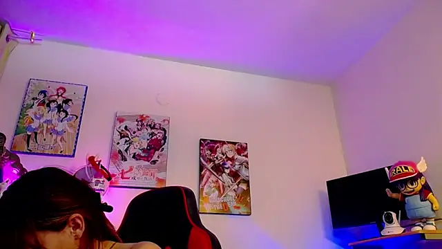 Snapshot of Pretty-10Woman chatting on December 11, 2024, 12:23 am Pretty-10Woman online show from December 11, 2024, 12:23 am