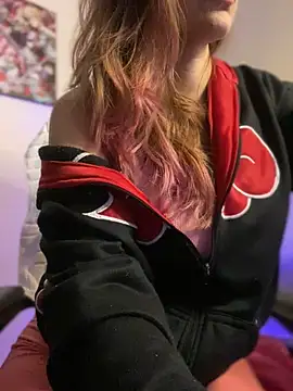 Snapshot of Pretty-10Woman chatting on December 20, 2024, 12:30 am Pretty-10Woman online show from December 20, 2024, 12:30 am