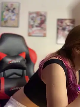 Snapshot of Pretty-10Woman chatting on January 29, 2025, 5:45 pm Pretty-10Woman online show from January 29, 2025, 5:45 pm