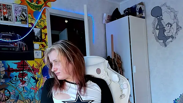 Sunny Mouse  online show from March 14, 2025, 12:51 pm