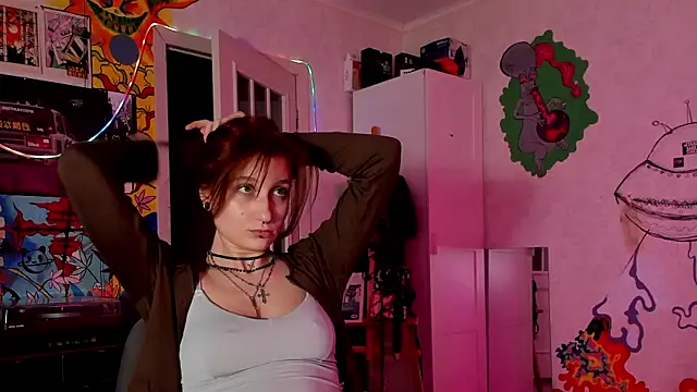 Snapshot of Sunny_Mouse_ chatting on May 1, 2026, 6:45 pm Sunny Mouse online show from May 1, 2026, 6:45 pm