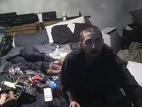 Bi curious86 online show from February 15, 2026, 6:32 am