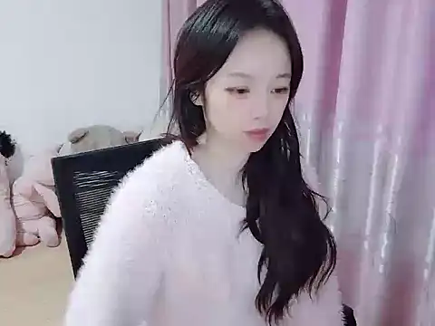 wwcc123 online show from December 17, 2025, 2:50 am