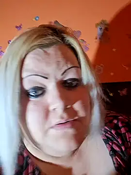 ducicsajsziii online show from November 21, 2025, 3:22 pm