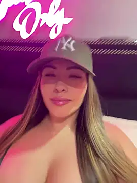 sexyyykloee online show from April 26, 2026, 1:25 am