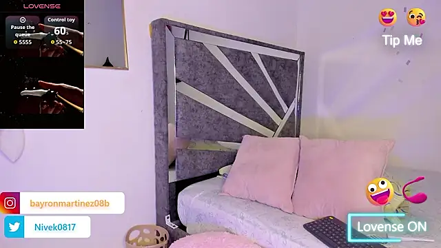 Snapshot of niall_falcon chatting on February 19, 2026, 12:01 pm niall falcon online show from February 19, 2026, 12:01 pm