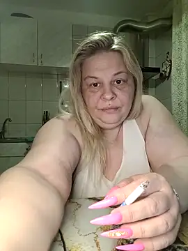 AriannaMilf online show from April 8, 2026, 9:04 pm