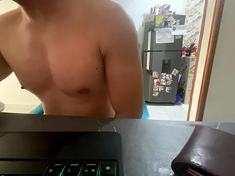 Snapshot of andresmb12 chatting on October 28, 2025, 1:25 pm andresmb12 online show from October 28, 2025, 1:25 pm