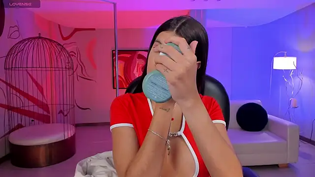 AlessiaCorleone  online show from November 20, 2025, 8:19 pm