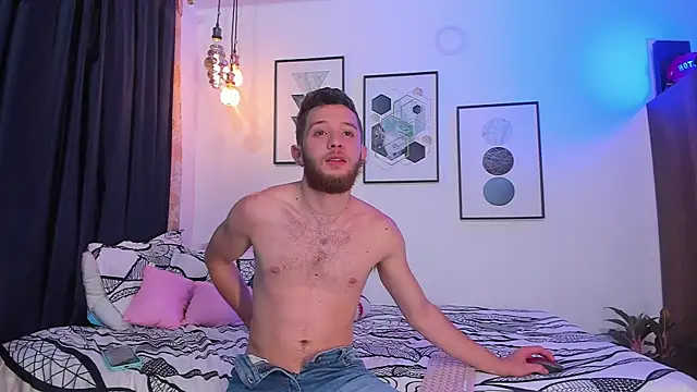 Snapshot of Juan_Castano chatting on December 14, 2024, 11:39 am Juan Castano online show from December 14, 2024, 11:39 am