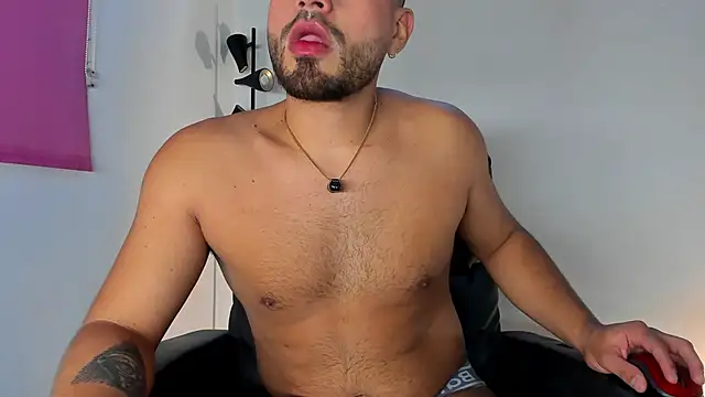 Juan Castano online show from February 5, 2026, 10:31 am