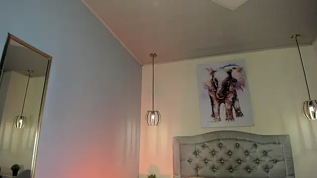 ayshel   online show from April 8, 2026, 3:28 am