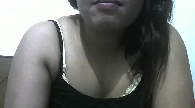 shekira99 online show from February 18, 2025, 12:26 am