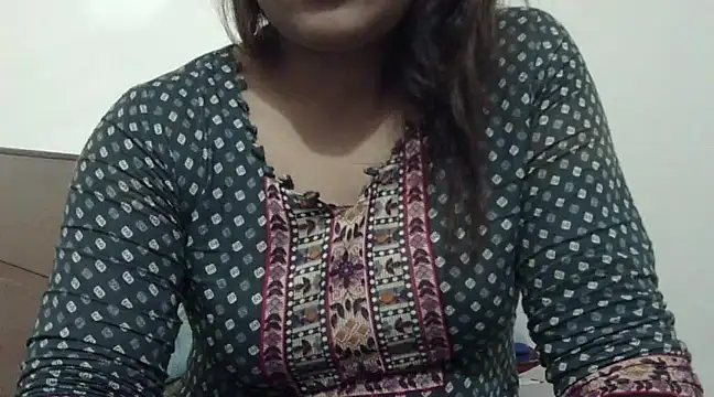 shekira99 online show from March 13, 2025, 8:43 pm