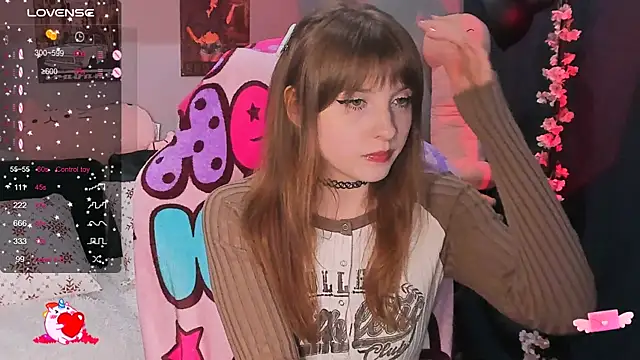 Snapshot of AliceLanley chatting on December 3, 2024, 11:22 am AliceLanley online show from December 3, 2024, 11:22 am