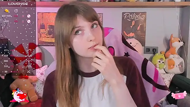 Snapshot of AliceLanley chatting on December 17, 2024, 3:49 pm AliceLanley online show from December 17, 2024, 3:49 pm