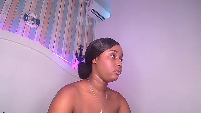 Snapshot of MichaelaCox chatting on June 1, 2026, 7:15 pm MichaelaCox online show from June 1, 2026, 7:15 pm
