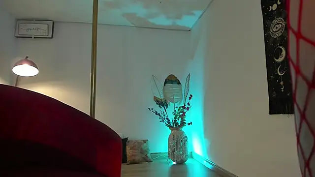 Kat Art online show from January 19, 2025, 2:25 am