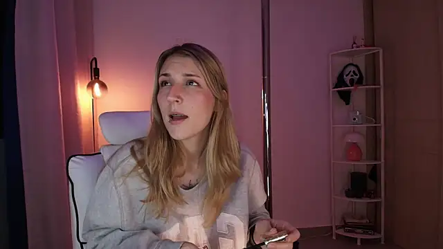 Dakotaa  online show from December 17, 2025, 4:40 am