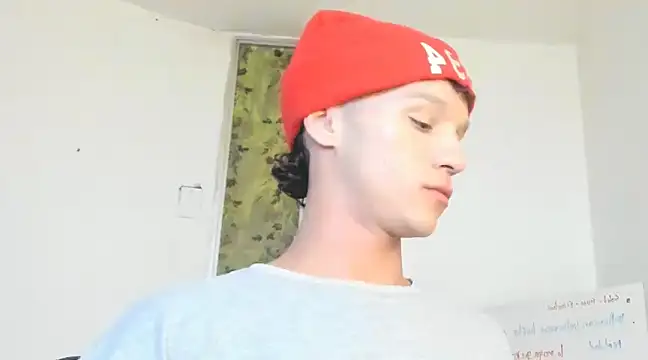 angelcortes online show from December 19, 2024, 6:01 pm