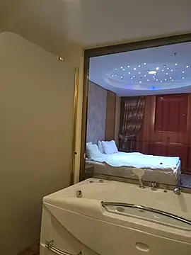 angel eyees online show from November 26, 2025, 6:20 pm