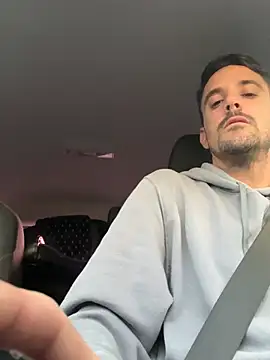 Snapshot of julian333 chatting on March 18, 2025, 4:59 pm julian333 online show from March 18, 2025, 4:59 pm