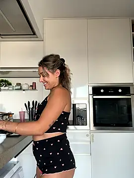 petrouchkaaa  online show from October 17, 2025, 7:44 am