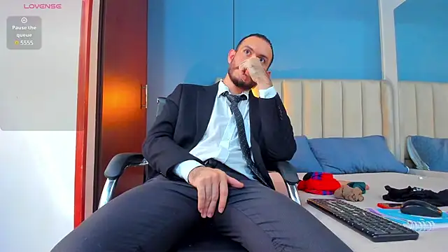 Snapshot of jeanpiere_ chatting on February 9, 2025, 2:29 pm jeanpiere  online show from February 9, 2025, 2:29 pm