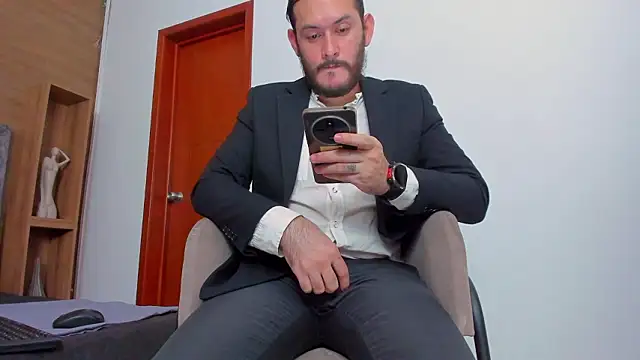 jeanpiere  online show from March 9, 2026, 1:53 am