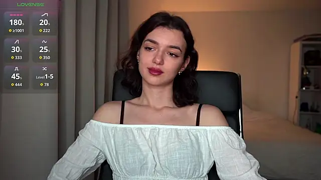 olivia jeas online show from November 26, 2025, 12:22 am