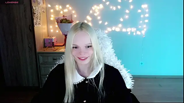 Emily Nyaffee online show from March 4, 2025, 11:22 pm