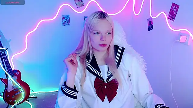 Emily Nyaffee online show from September 29, 2025, 2:33 pm