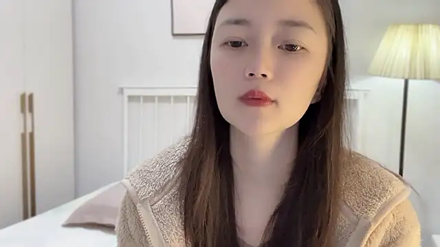 A-xena online show from February 27, 2025, 2:42 am