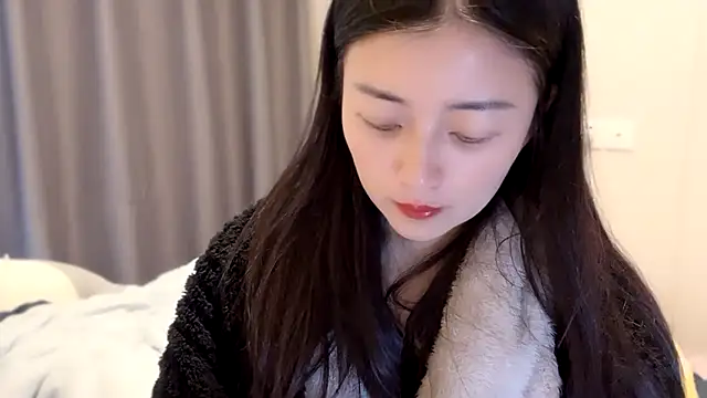 A-xena online show from March 20, 2025, 2:19 am