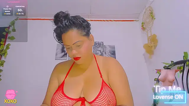 Alhelqueen online show from January 13, 2026, 3:28 pm