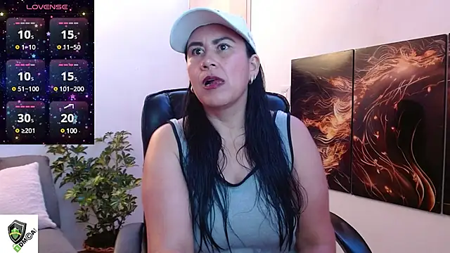 Snapshot of amalia_brunette chatting on March 3, 2025, 10:52 pm amalia brunette online show from March 3, 2025, 10:52 pm