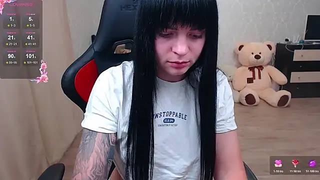 Snapshot of JuicyJess chatting on May 27, 2026, 7:44 pm JuicyJess online show from May 27, 2026, 7:44 pm