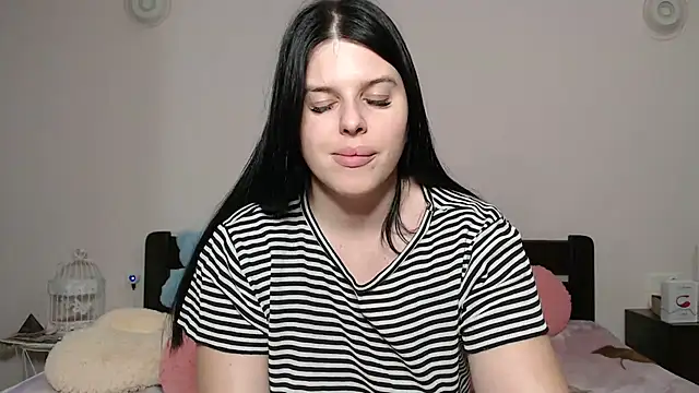 Snapshot of Annatrybebetter chatting on September 18, 2025, 10:12 pm Annatrybebetter online show from September 18, 2025, 10:12 pm