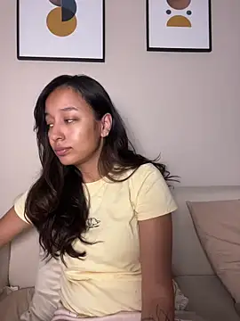 DianaHopson online show from April 11, 2026, 1:43 am