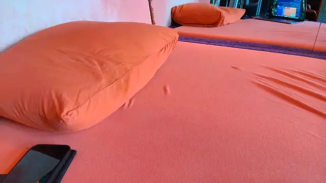 ROXYNL online show from September 21, 2025, 11:01 am